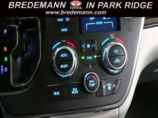 Toyota Sienna 2017 photo 11